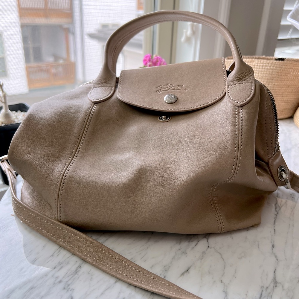 Longchamp le pilage small leather tote taupe